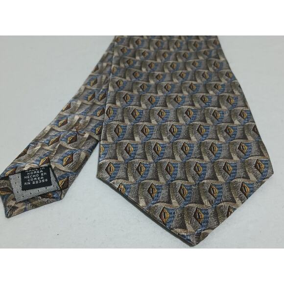 Preswick & Moore 100% Imported Silk Taupe/Gray Geometric Pattern Tie - Picture 1 of 8